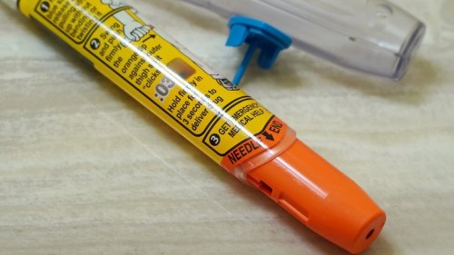 How To Use An EpiPen