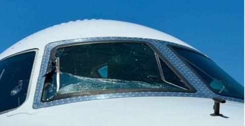 A PGA Tour legend's private plane had its windshield shatter mid-flight