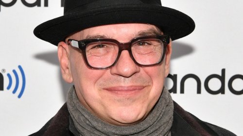 Michael Symon Weighed In On This Controversial Sandwich Question 
