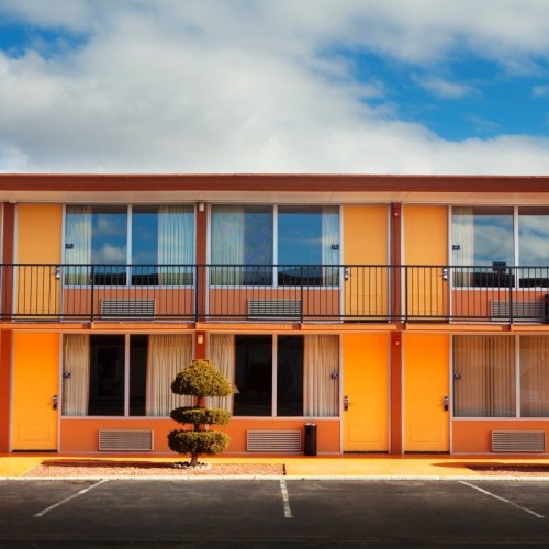 Traveling on a budget? These motel chains are road trip lifesavers 