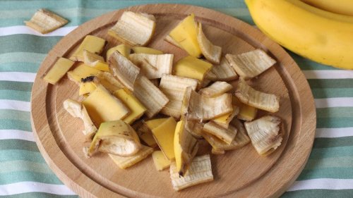 Stop Throwing Out Banana Peels - Use Them For This Instead