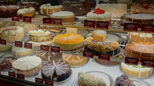 Read This Before Dining At The Cheesecake Factory Again