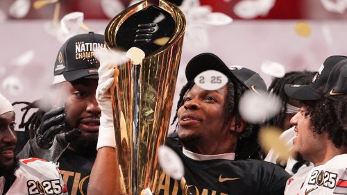 Even the trophy couldn't handle JD Vance and Ohio State at The White House