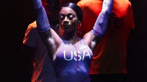 Backlash for Nike's women's Olympic outfits, Tiger Woods KOs a fan, and more