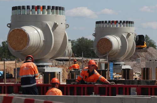 Газпром начнет строительство газохимического комплекса в Усть-Луге в апреле