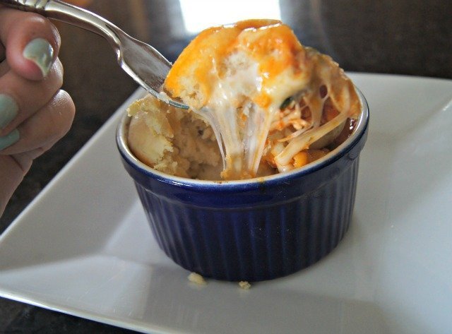 Pizzakins {Individual Pizzas in Ramekins} - Fun Pizza Pot Pie Recipe
