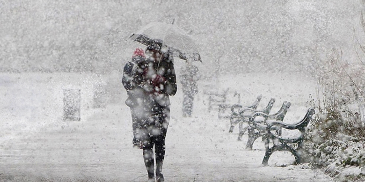 Canada's Latest Winter Forecast Just Dropped & We're In For 'Weather Whiplash'