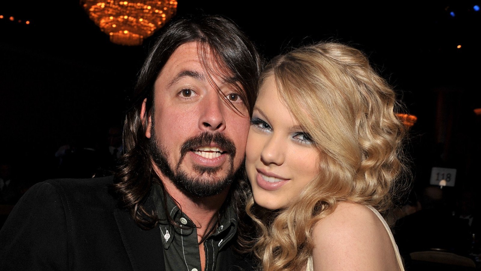 The Big Reason Dave Grohl Might Have Beef With Taylor Swift
