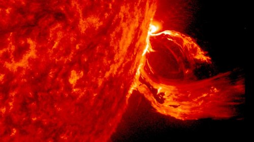 How An Explosion From The Sun Could End The Digital Age