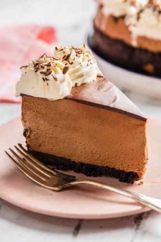 This No-Bake Chocolate Cheesecake Is the Easiest Way To Say I Love You