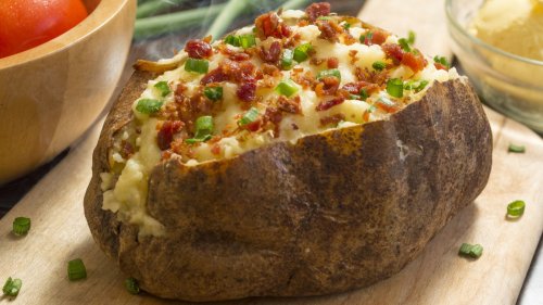Turn Baked Potatoes Into The Ultimate Comfort Food With These Canned Additions