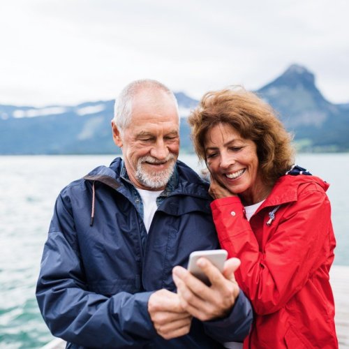 Here are the best eSIMs for all your international travel needs