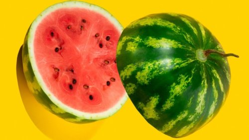 This Is Why You Should Consider The Watermelon's Shape Before Buying One