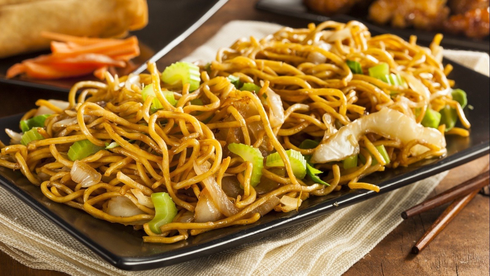 The Secret To Make Your Chow Mein Taste Just Like Chinese Food Takeout