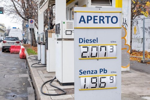 Caro carburante: crisi dei prezzi e scelte di governo