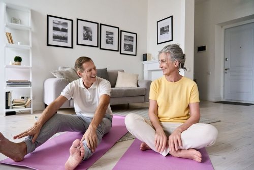 Easy Stretches To Slow The Aging Process — Plus More Anti-Aging Tips