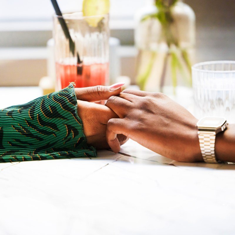 Looking to fall in love while traveling? Download these dating apps abroad