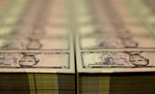 Dólar se encamina a tercera semana seguida de alzas tras sólido dato de empleo en EEUU