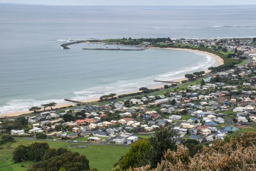 The Best Town to Stay in When Visiting Australia's Great Ocean Road