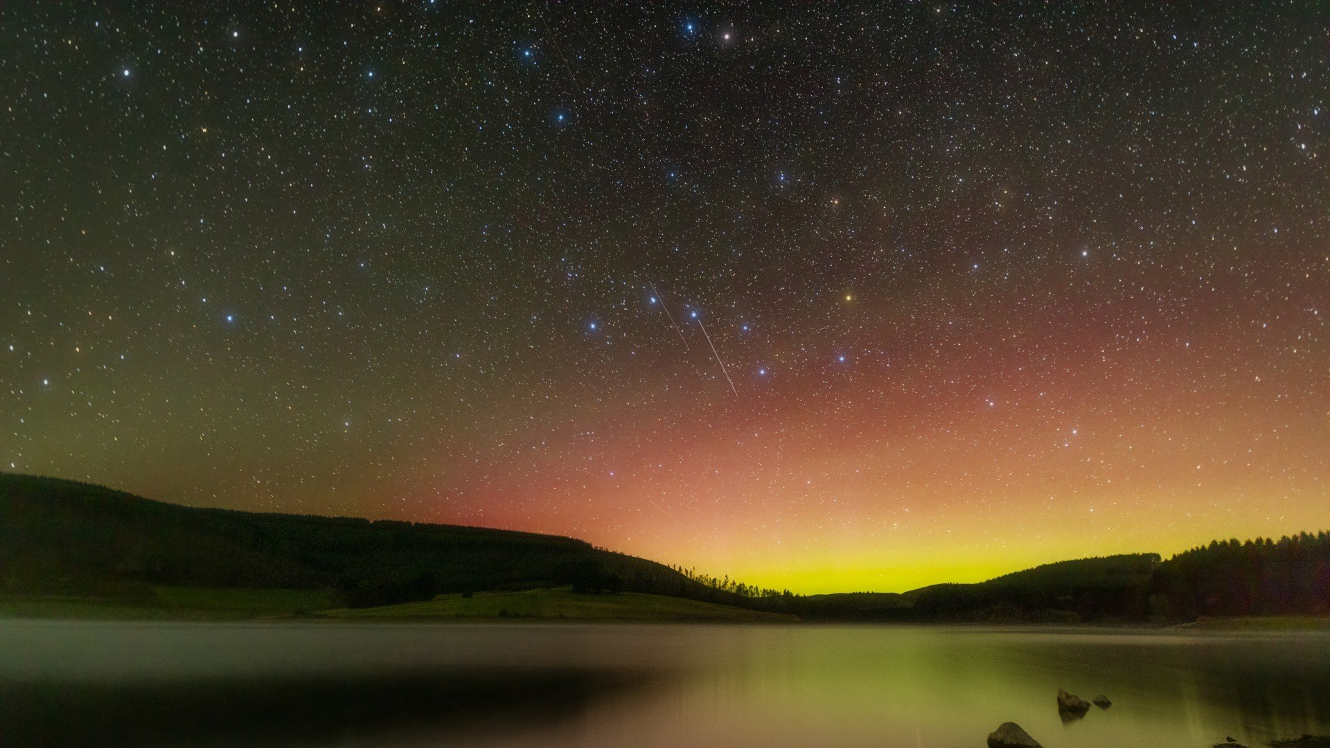 Celestial Wonders Unveiled: Your Guide to Spring's Dazzling Night Sky Tonight