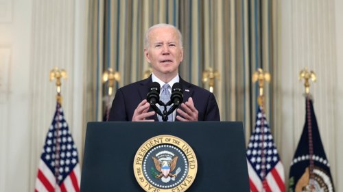 President Biden extends student loan payment pause through Aug. 31, 2022