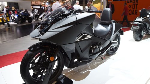 The Strange Honda Touring Bike That Looks Like It Was Built For Batman