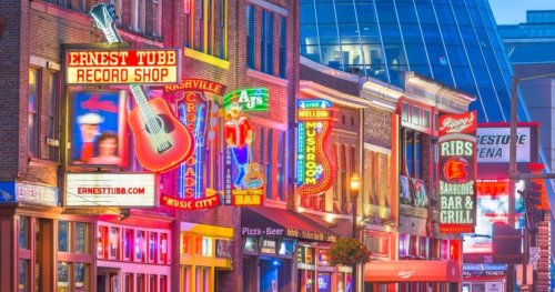 Over 100 Points Of Interest Are Included On This Nashville Trolley Tour