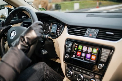 The pros and cons of adding Apple CarPlay to older cars