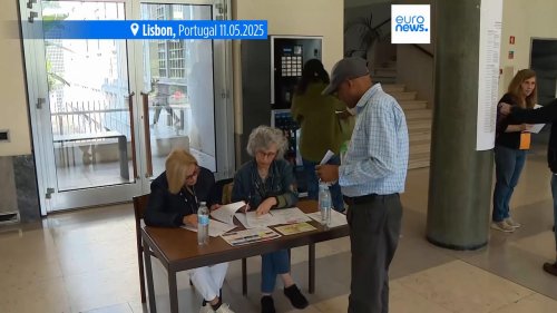 More than 300,000 voters registered for Sunday's early vote in Portugal