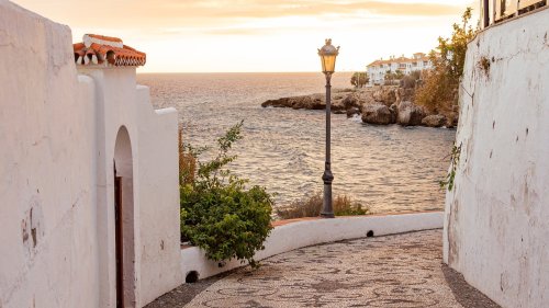 The Absolute Best Resort Town On The Coast Of Spain, According To Rick Steves