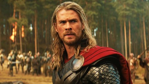 Chris Hemsworth Completely Improvised One Of Thor's Funniest Moments  