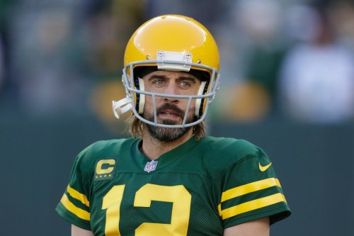 Aaron Rodgers receives backlash over COVID vaccine comments