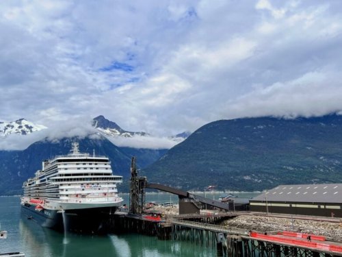 Cruises cover image