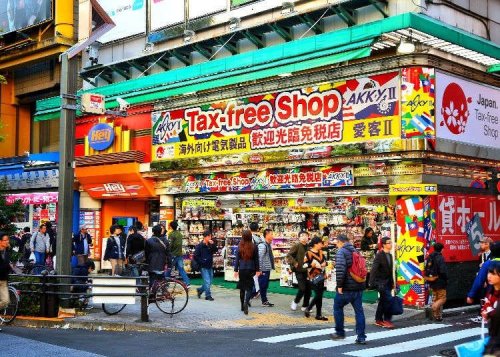How Can You Spend Less While Shopping in Japan (Without Sacrificing Fun)?