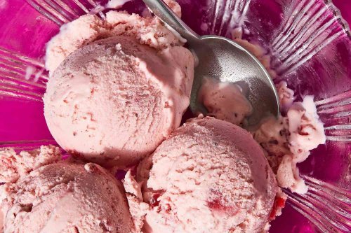 It's Strawberry Season - Time to Make some Ice Cream