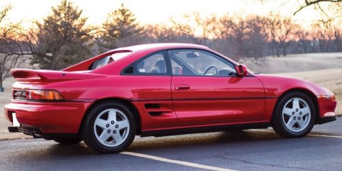 Which cars from the '90s should you buy right now?
