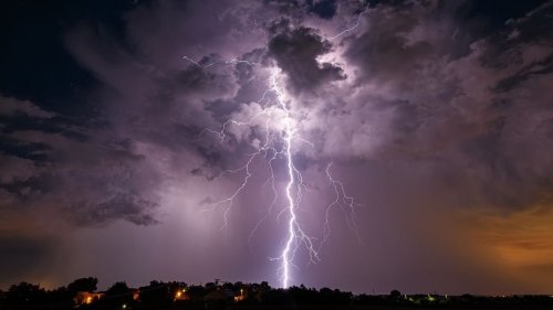 Are Cosmic Rays the Secret Spark Behind Earth’s Lightning?