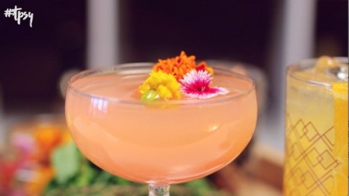 These Cocktail Garnishes Will Wow Your Guests at the Next Dinner Party