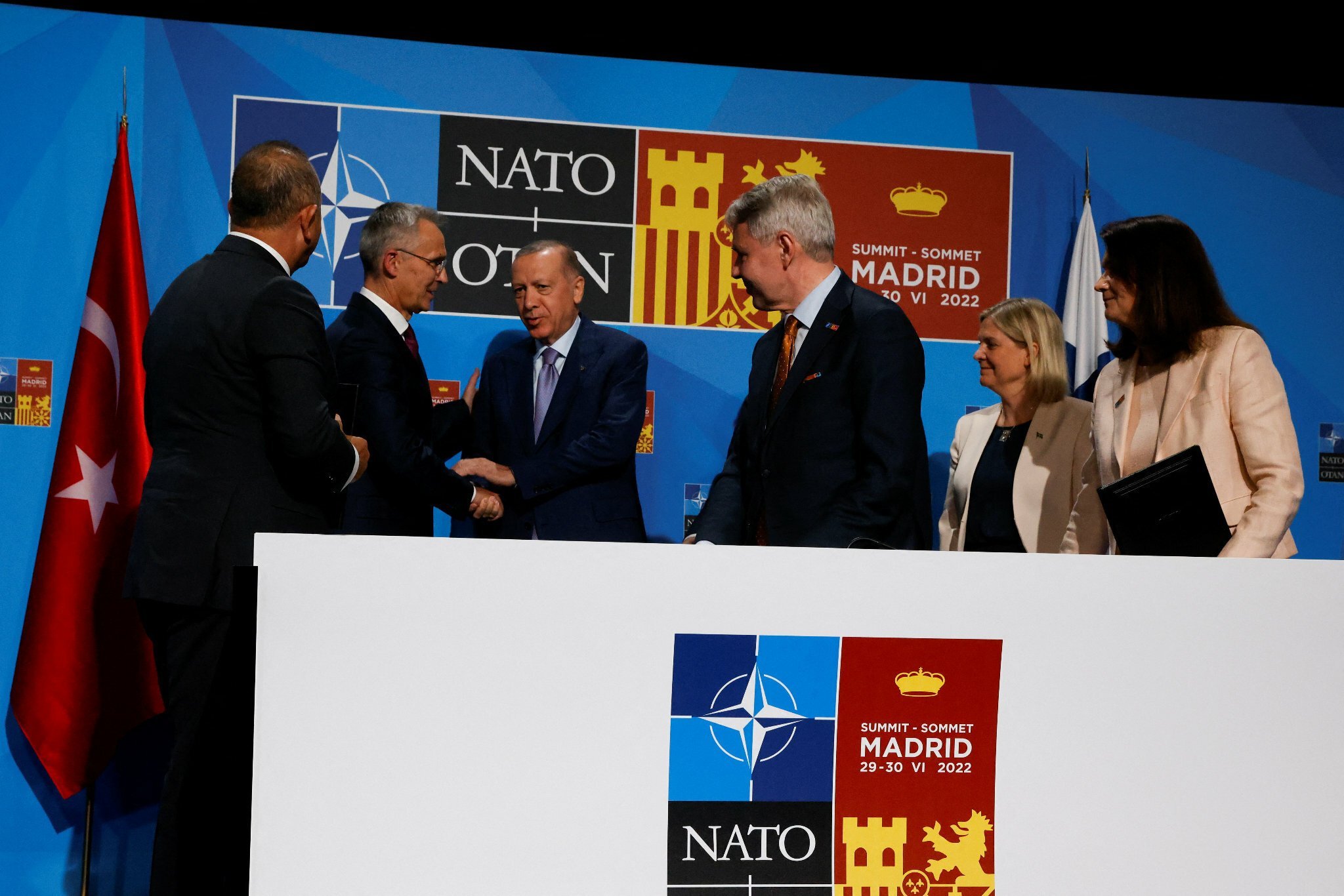 Nato-Beitritt Erdogan macht Weg für Finnland und Schweden in die Nato frei – und fordert harte Kompromisse