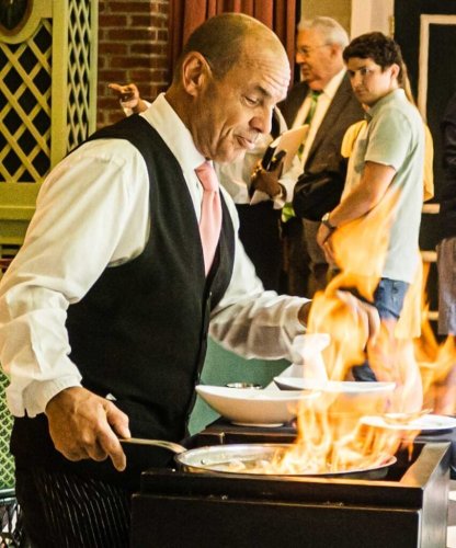 Breakfast at Brennan's - A Classic New Orleans Experience