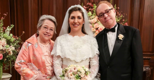 Mayim Bialik's Rise On The Big Bang Theory Caused CBS To Fire A Forgotten Guest 