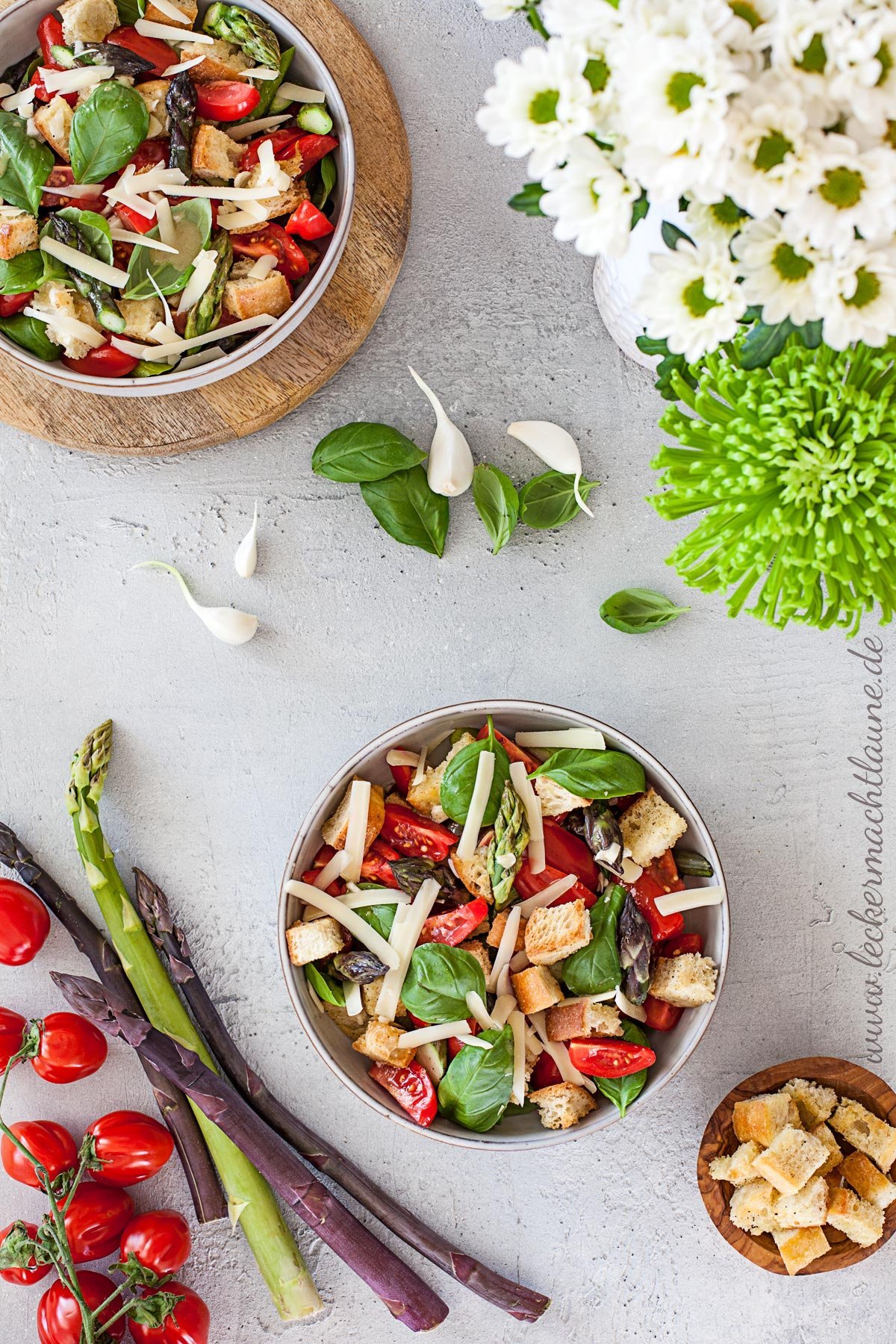 Spargel-Panzanella