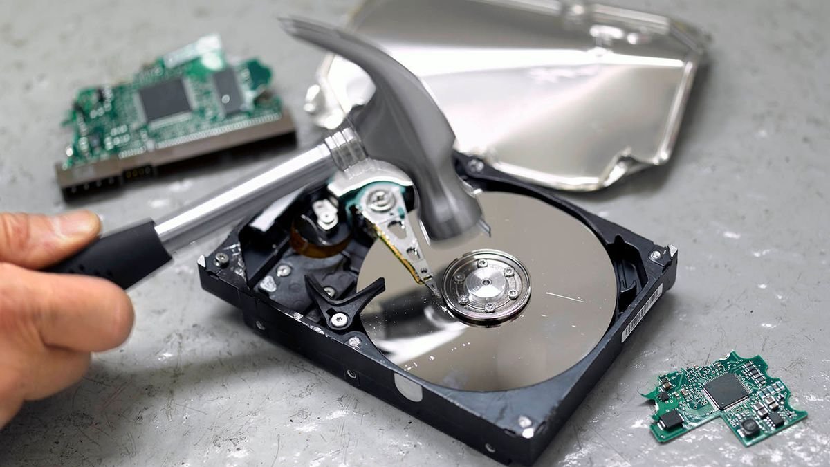 How to Wipe a Computer's Hard Drive — Plus Other Data Protection Tips