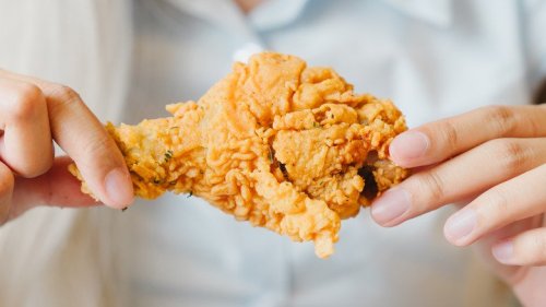 Skip Salt And Pepper: Grab This Pantry Staple For More Flavorful Fried Chicken