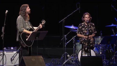 Dave Grohl Singing With Daughter Violet Is Always Amazing