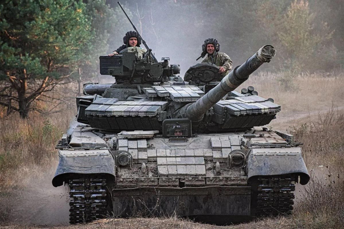 Ukrainian Tank Destroys Russian In Ultra-Close-Range Duel & The Latest Updates
