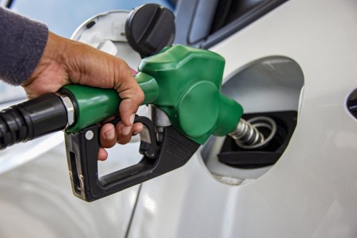 Keep an eye on these signs that you're pumping bad gas