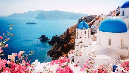 20 Unmissable Things To Do in Santorini for Your Bucket List