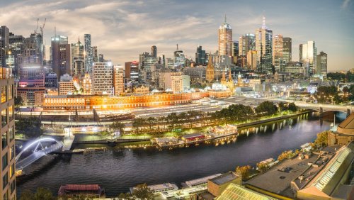 A Beautiful Way To See The Most Iconic Views Of The Melbourne  