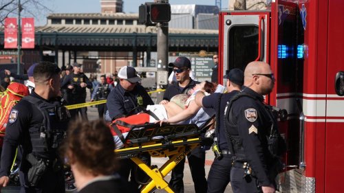 1 Dead, Several Injured at Kansas City Super Bowl Parade